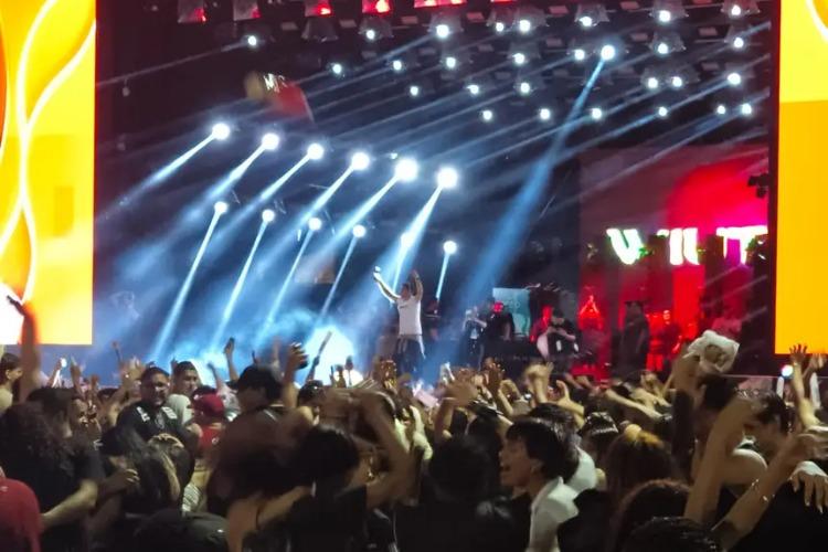 Após Anitta, música eletrônica marca encerramento de mais uma noite de programação do Maior Réveillon da Amazônia - Amapá 2026