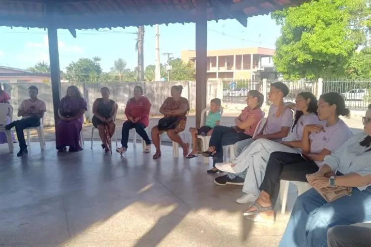 Governo do Amapá oferece serviços de beleza e saúde para conscientizar mulheres de Santana sobre os cuidados sobre o câncer