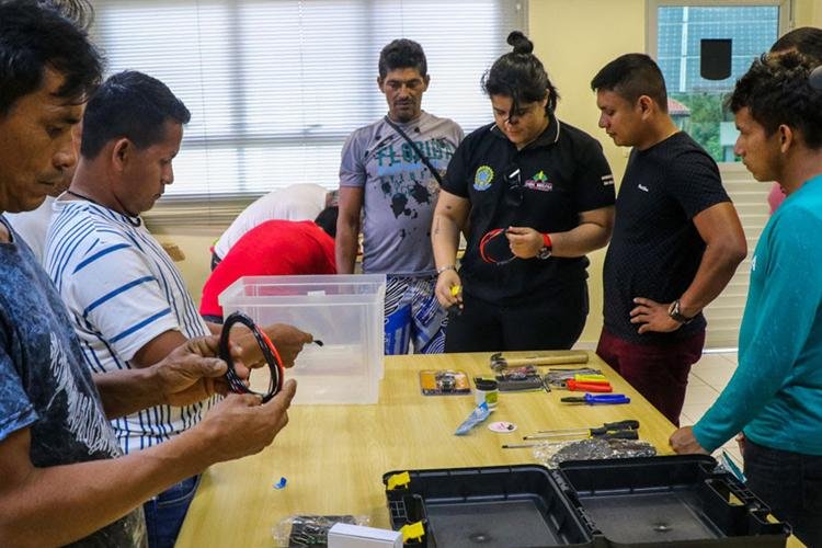 Kits de energia solar serão comercializados em comunidades isoladas da Amazônia Central