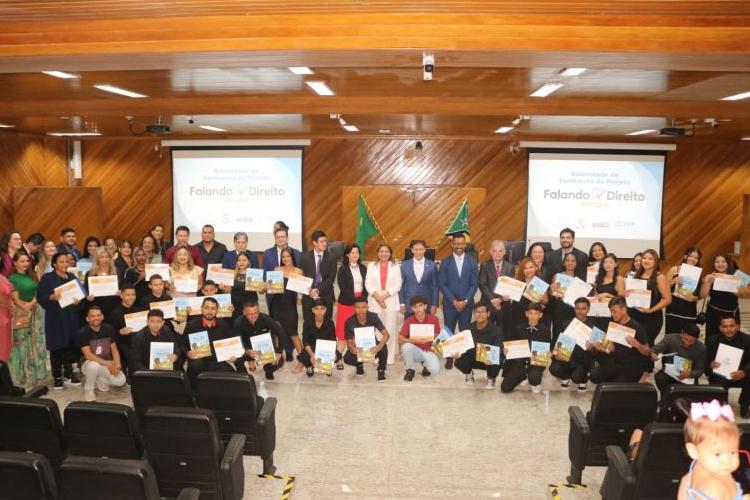 Apoiados pelo Governo do Amapá, estudantes são formados no projeto 