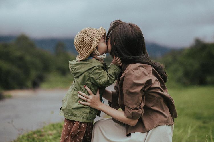 Dia das Mães: como escolher um presente com mais significado, segundo a Astrologia