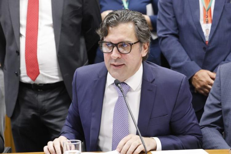 Comissão Mista de Orçamento aprova relatório preliminar do Orçamento de 2026