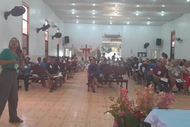 Governo do Amapá realiza palestra sobre saúde e proteção à vida na 5ª Conferência Municipal dos Direitos da Pessoa Idosa, em Oiapoque