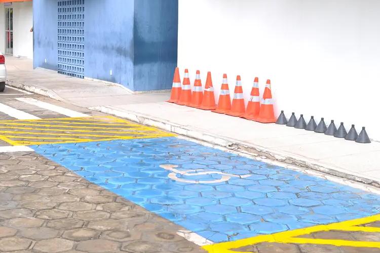Credencial de estacionamento: saiba como emitir o documento digital para idosos e pessoas com deficiência