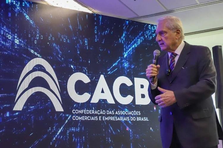 Setor produtivo pede adiamento da PEC que acaba com escala 6x1 para depois das eleições