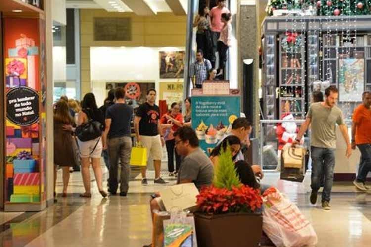 Dia dos Namorados: shoppings esperam alta de 52% nas vendas