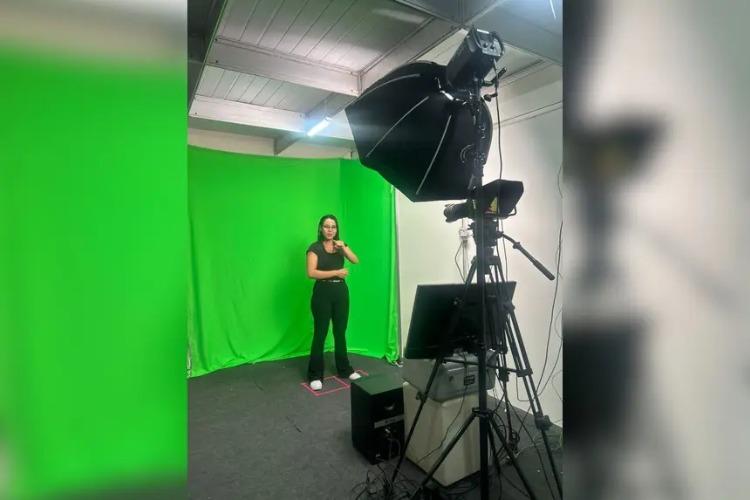 Intérpretes de Libras dão show de inclusão no Réveillon do Amapá realizado pelo Governo do Estado