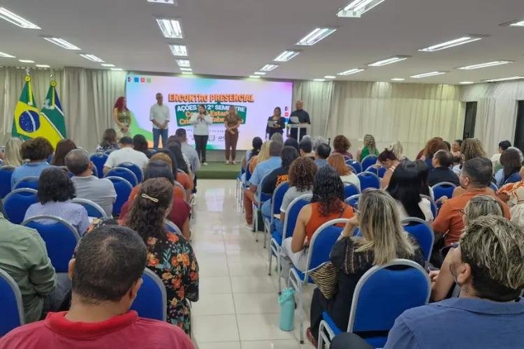 Governo do Amapá amplia em 70% número de crianças lendo com fluência na rede pública