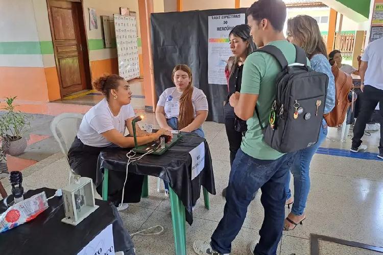 Dia do Físico na Universidade do Estado do Amapá reúne ciência, interação e aprendizado