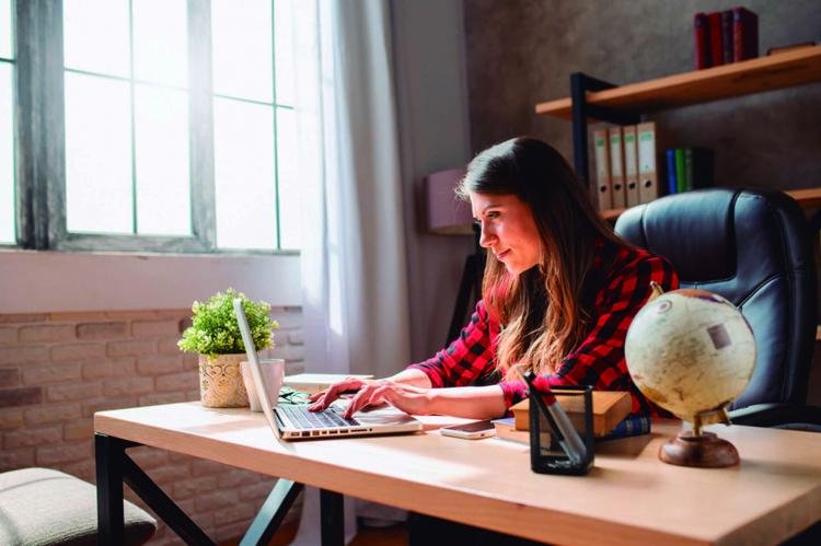 Curso de programação abre inscrições para estudantes do ensino médio