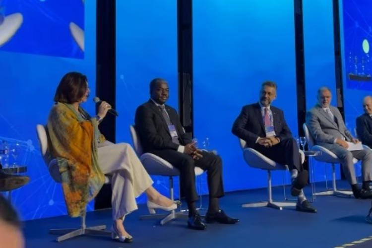 Clécio Luís apresenta potencial do Amapá na cadeia de óleo e gás em conferência internacional