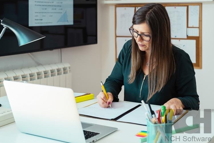 Programa seleciona estudantes universitários para viver experiência como diplomata