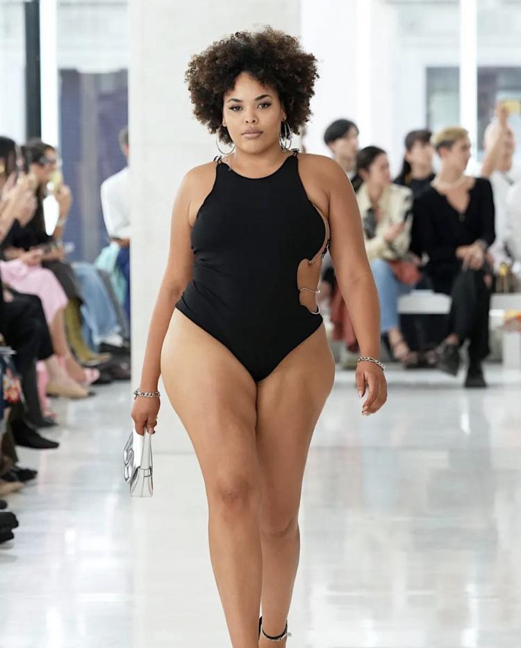 Beleza sem medidas: modelos reforçam movimento body positive nas passarelas do Rio Fashion Week