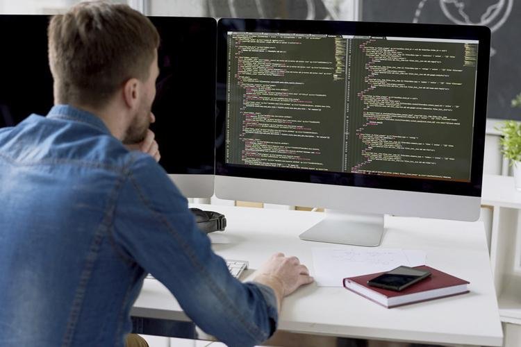 Curso de Desenvolvedor de Software oferece possibilidade de trabalho no Banco PAN