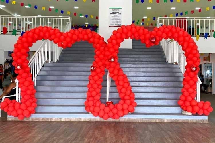 Dia dos Namorados terá programação especial no Shopping Popular