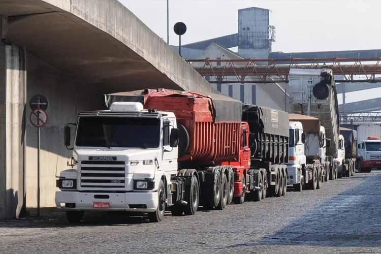 Sine Amapá oferta 100 vagas para motorista e outros postos de emprego para 13 de abril