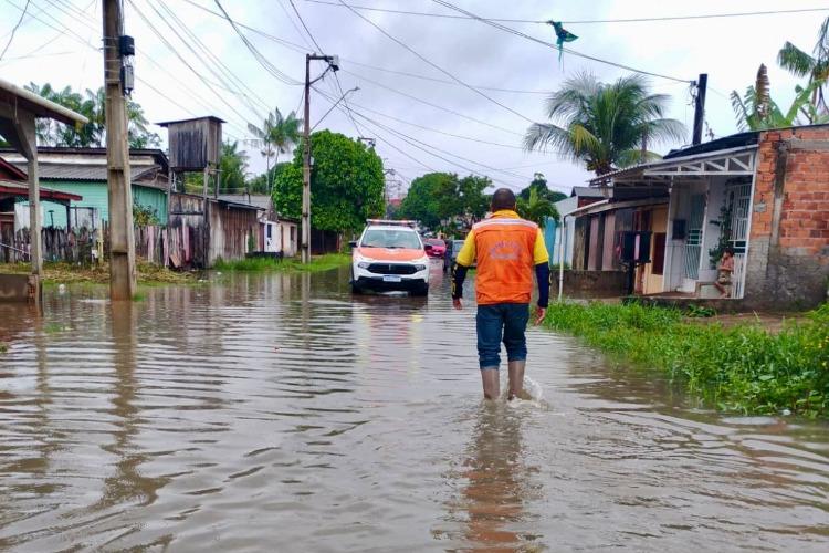 Prefeitura de Macapá decreta situação de emergência após fortes chuvas e alagamentos na Cidade