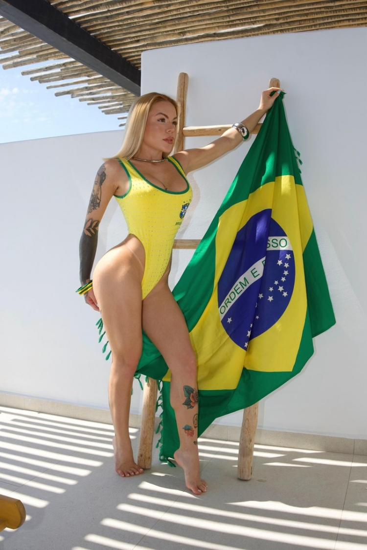 Influenciadora revela superstição de não fazer sexo antes dos jogos do Brasil: 