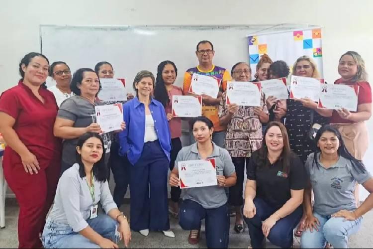 Moradores do Residencial Macapaba concluem Curso de Cuidador para Pessoas com Autismo, promovido pelo Governo do Amapá