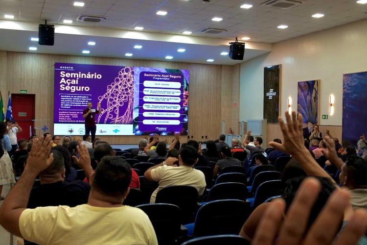 Parceria entre Prefeitura de Macapá, Governo do Estado e Sebrae fortalece segurança na produção do açaí na capital