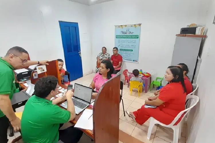 Projeto TEAcolho: Carteira do Autista e do SUS são disponibilizados para moradores de Vitória do Jari em ação do Governo do Amapá