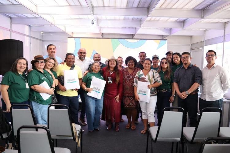 SDR entrega projetos de agroindústrias e equipamento para coleta de açaí durante encerramento da programação na Expofeira 2026
