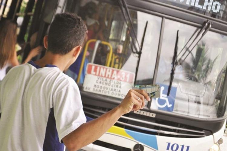 Fim do limite diário de utilização do benefício da meia-passagem completa três meses
