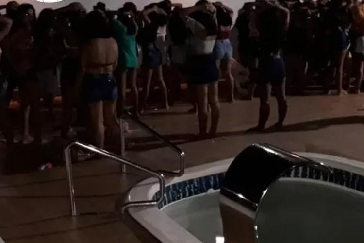 PM encontra 100 adolescentes em festa com consumo de álcool e drogas em Macapá