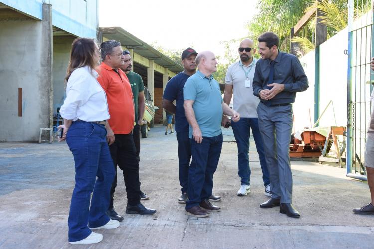 Prefeito Bala Rocha acompanha obras na Passarela Beira Rio, no Igarapé da Fortaleza