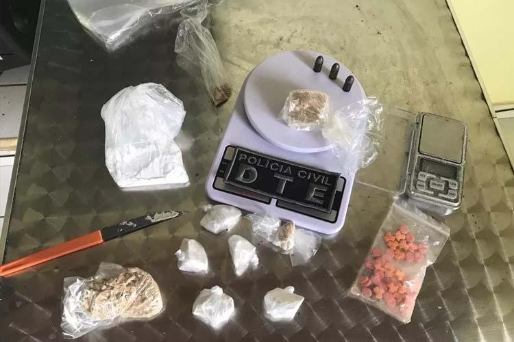 Polícia Civil apreende crack, cocaína e drogas sintéticas durante operação no AP