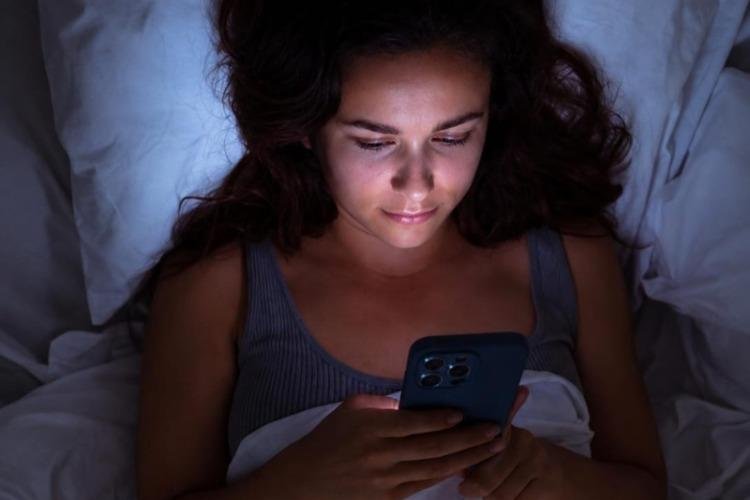 Fantasia, curiosidade e prazer: entenda o que as mulheres procuram em plataformas adultas