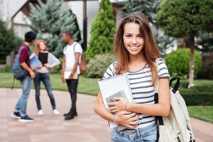 Bolsas para graduação e mestrado na Itália