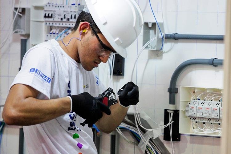 SENAI Amapá abre vagas para o curso técnico em Eletromecânica em Serra do Navio e Pedra Branca