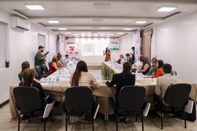 Governo do Amapá reúne secretários municipais de educação para pactuar metas do Programa Criança Alfabetizada neste ao letivo
