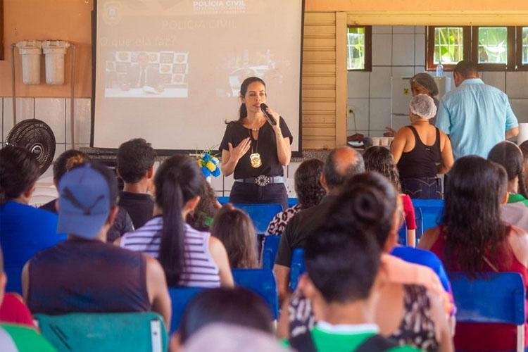 Ação da Polícia Civil alcança centenas de pais, educadores e alunos em escolas do Amapá