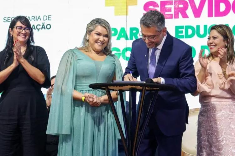Governador Clécio Luís anuncia convocação de mais 352 profissionais para a Educação do Amapá