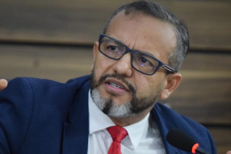 Pedro DaLua anuncia convocação total do cadastro reserva do concurso da Câmara de Macapá até janeiro de 2026