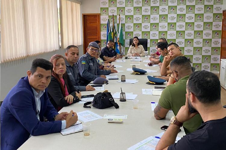 Prefeitura de Santana reúne Forças de Segurança para alinhar estratégias de atuação nos próximos grandes eventos da cidade