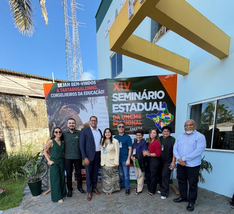 Prefeitura de Santana participa de seminário estadual sobre educação em Tartarugalzinho
