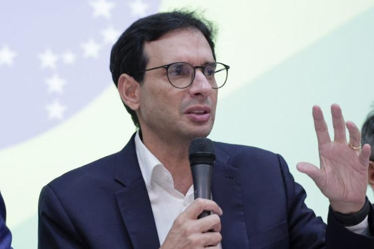 Centrais sindicais buscam mobilizar trabalhadores para votação do fim da escala 6x1