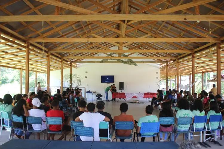 Escola do Carvão recebe conferência infantojuvenil sobre meio ambiente promovida pelo Governo do Amapá