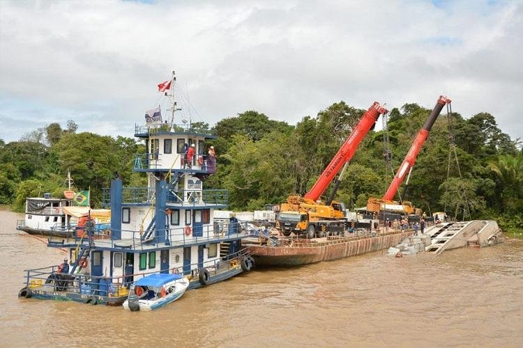 Nova manobra deve ser adotada para retirar navio Anna Karoline III do Rio Jari