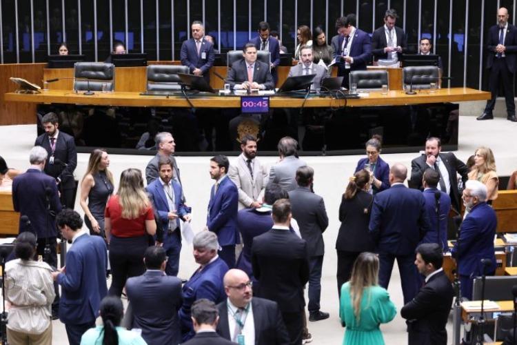 Congresso derruba quatro vetos à LDO de 2026 e libera repasses a municípios