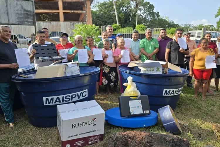 Agricultores de Pracuúba e Tartarugalzinho recebem kits agrícolas do Governo do Amapá