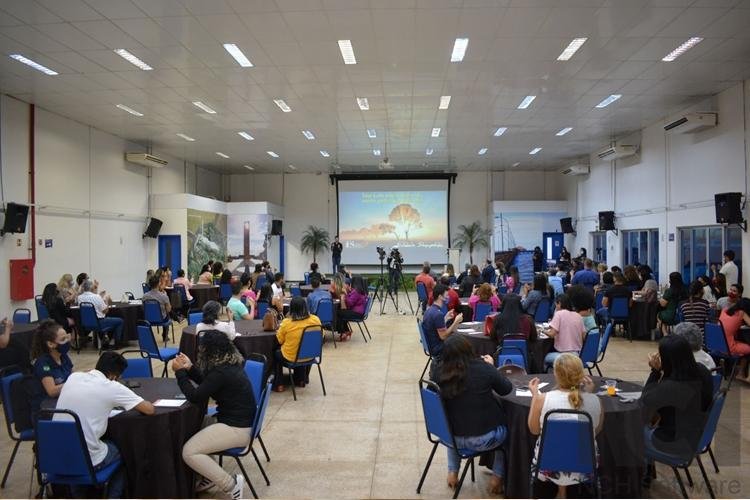 Lançamento do Prêmio Sebrae de Educação Empreendedora reúne 98 profissionais da educação