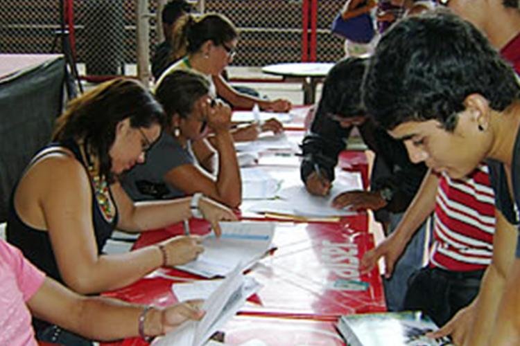 Recadastramento da meia-passagem é reaberto em agosto