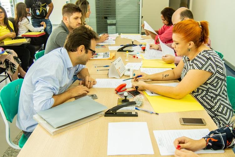 GEA homenageia estudantes aprovados em universidades públicas e anuncia Central do Enem