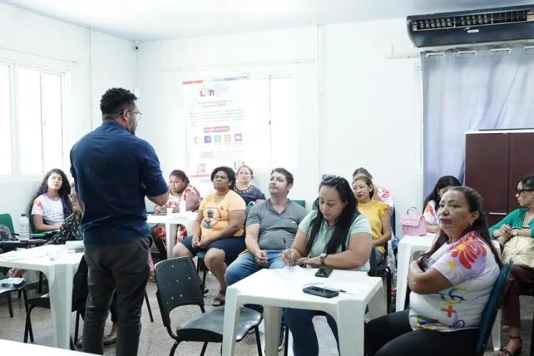 Autonomia econômica: Governo do Amapá promove oficina de gestão e vendas para mulheres do projeto 'Elas por Elas'