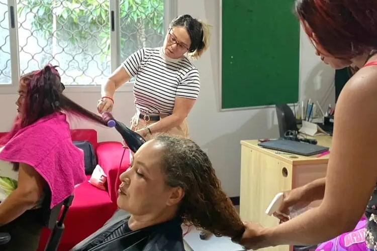 Governo do Amapá realiza ação social para as mulheres acolhidas em comemoração ao aniversário de 12 anos do Cram de Oiapoque
