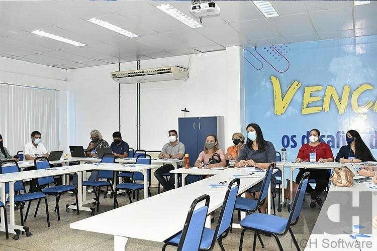 Centros profissionalizantes de Macapá e Santana reúnem no Sebrae